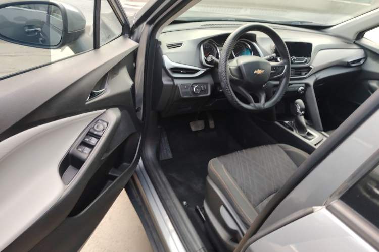 Used Chevrolet Orlando 2020 Mild Hybrid 530T Automatic Enjoyment Edition (5+2 Models) Driver Seat