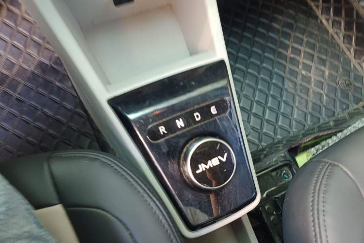 Used JMEV Xiao Qilin 2024 201km Comfort Version Gear Lever