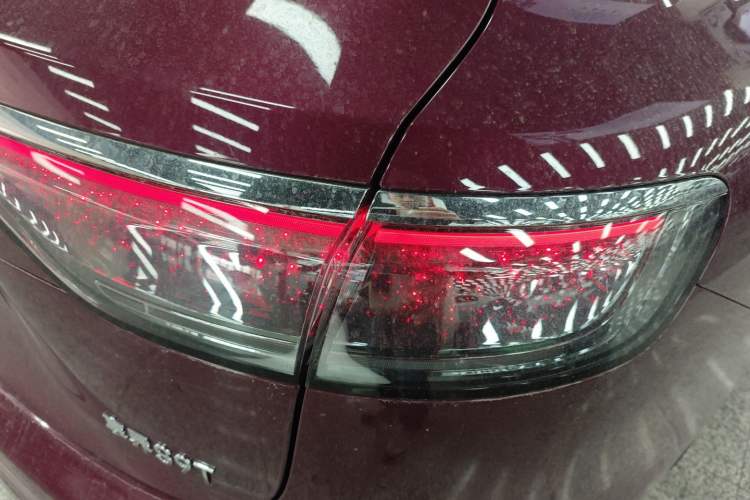 Used Hima S9T 2025 Model Pure Electric Four-Wheel-Drive Ultra Right Rear Taillight