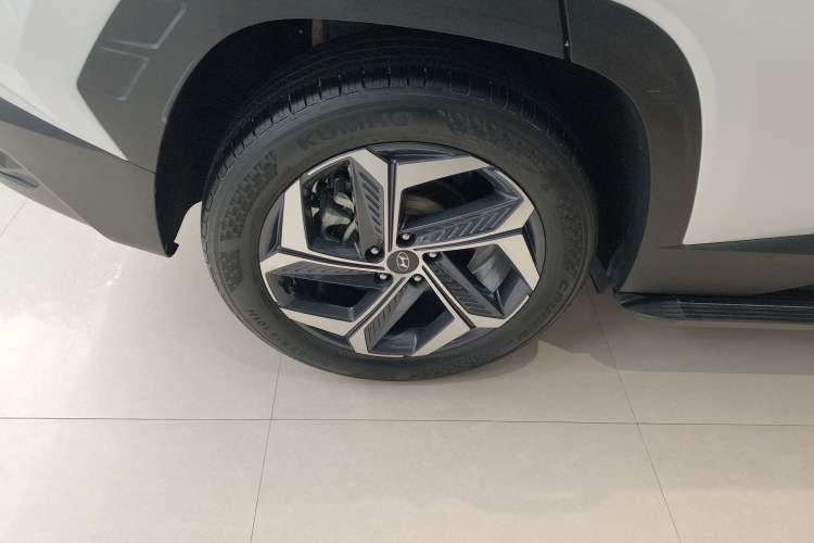 Used Hyundai Tucson 2023 Tucson L 1.5T Automatic Two-Wheel Drive DLX Luxury Edition
