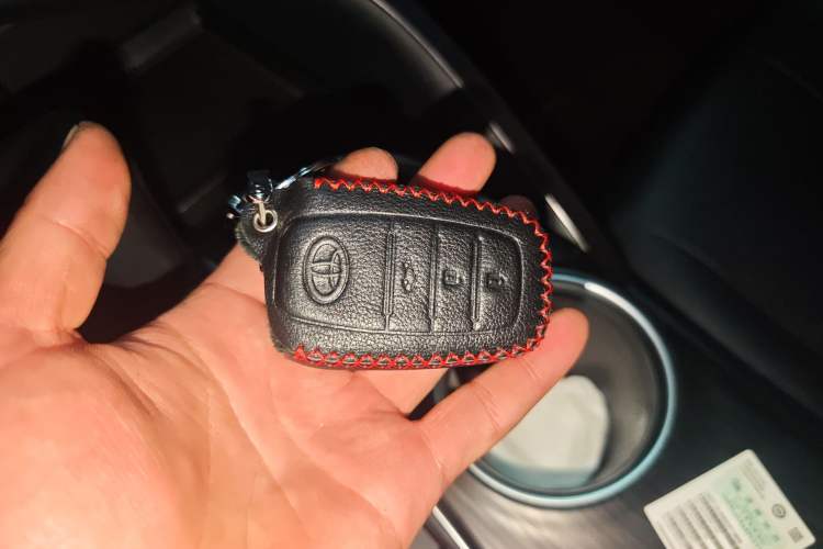 Used Toyota Camry 2021 2.0G Luxury Edition
