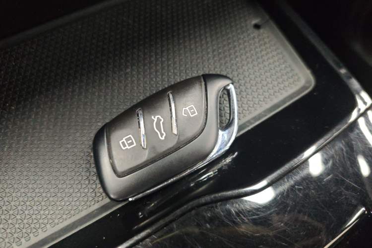 Used MG 4 EV 2023 425km Executive Version Vehicle Key