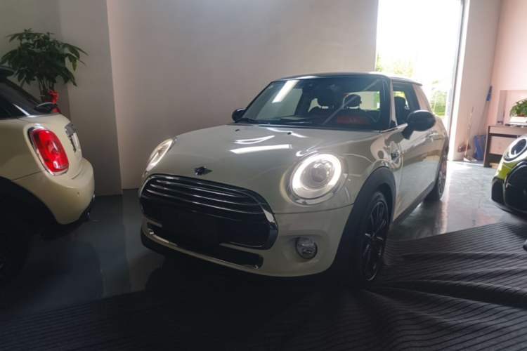 Used MINI 2016 1.5T COOPER Avant-Garde