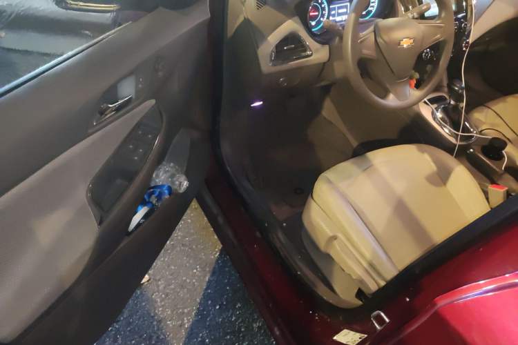 Used Chevrolet Cruze 2016 1.5L Automatic Stylish Sunroof Version Driver Seat