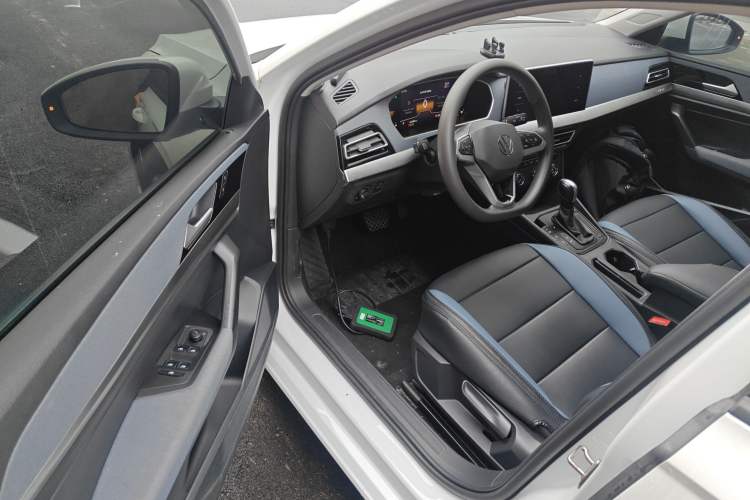 Used Volkswagen Lavida 2024 1.5L Automatic DeYi Edition Driver Seat