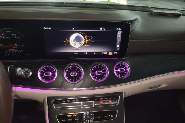 Used Mercedes-Benz E-Class 2019 E 200 4MATIC Coupe Audio And AC Panel