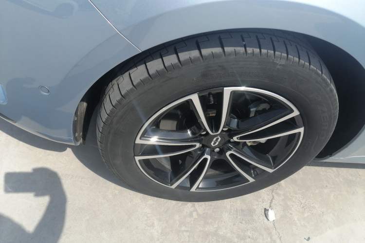 Used Hima AITO M5 2024 All-Electric Max Rear-Drive Advanced Intelligent Driving Version
