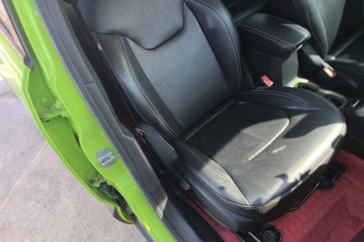 Used Jeep Renegade 2017 180T Automatic High-Energy Version
