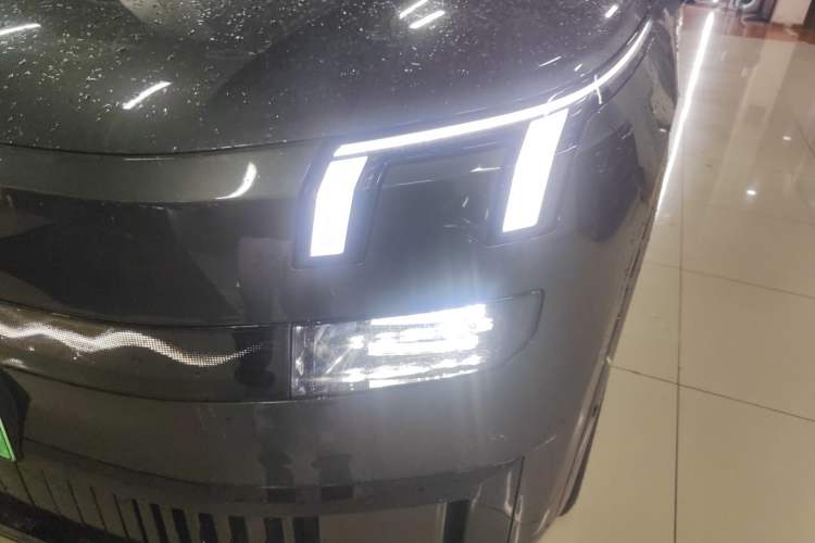 Used Lynk & Co 900 2025 1.5T Ultra
