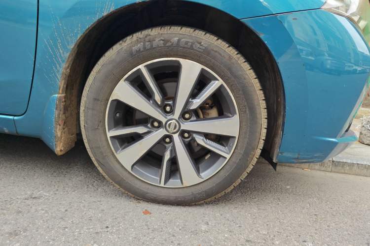 Used Nissan Lannia 2016 1.6L Manual Cool Edition
