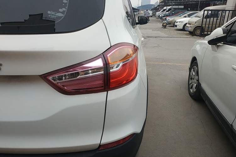 Used SWM X7 2020 2.0L Manual Champion Edition 7 Seats
