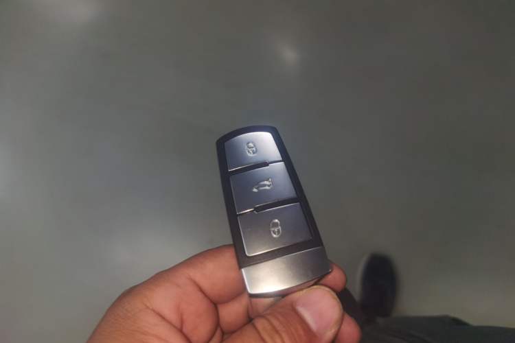 Used Volkswagen Magotan 2016 1.8TSI Smart Enjoyment Leading Model Vehicle Key