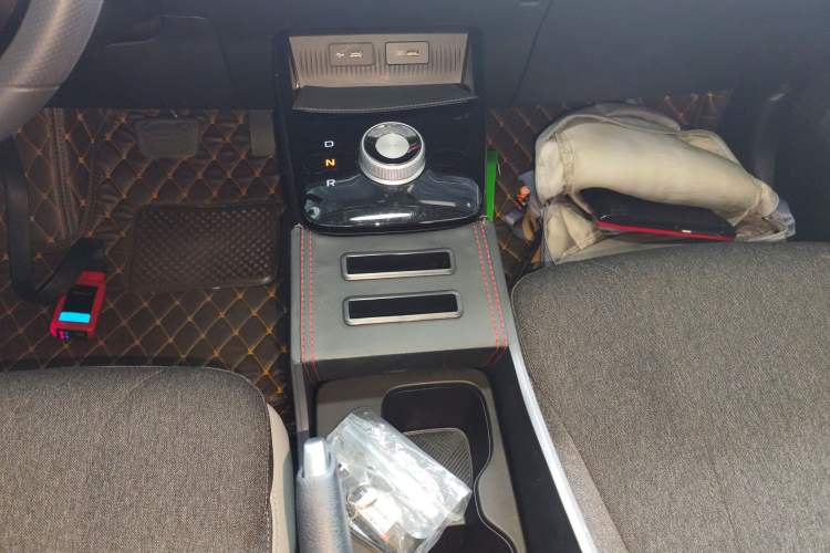 Used Geometry E Firefly 2024 301km Flowing Light Gear Lever