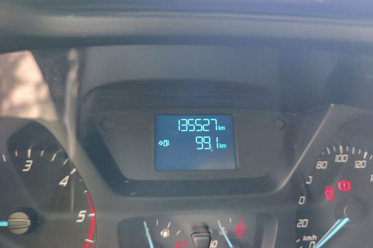 Used Ford Transit 2019 2.0T Diesel Multi-Purpose Commercial Vehicle Short Wheelbase Low Roof 6-Seater China VI Standard