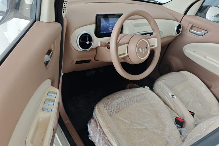 Used Wuling Hongguang MINIEV 2025 Four-Door Version Advanced Edition
