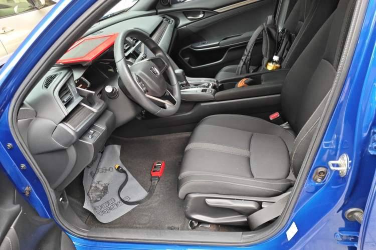 Used Honda Civic 2021 HATCHBACK 220TURBO CVT New Trendsetter Left Front Seat