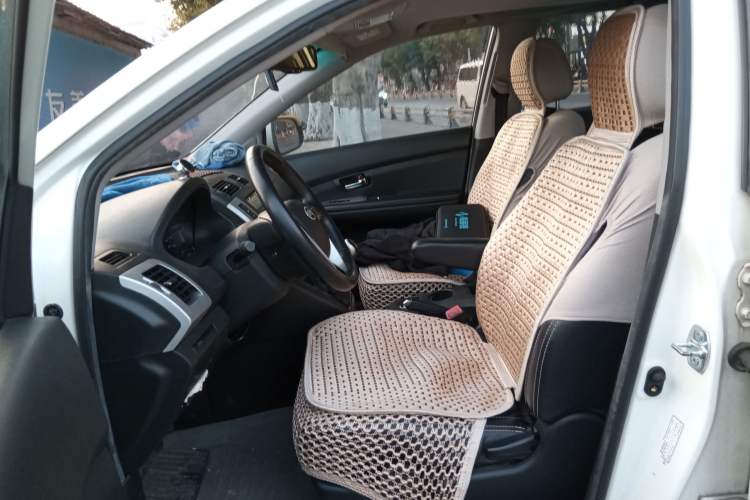 Used BYD S6 2013 Jingyue Edition 2.0L Manual Luxury Model 5 Seats
