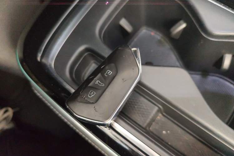 Used Volkswagen ID.4 CROZZ 2022 Long-Range Lite PRO Edition Vehicle Key