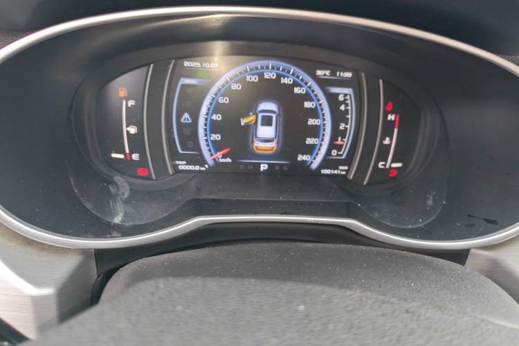 Used Geely Auto Emgrand X7 Sport 2016 1.8TD Automatic Smart Connectivity Version Odometer Close Up