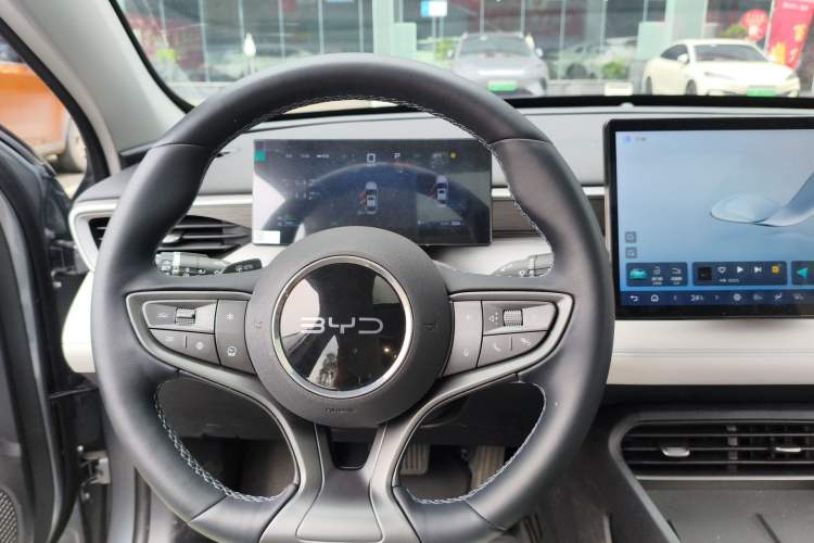 Used BYD Seal 05 DM-i 2025 DM-i Intelligent Drive 120KM Flagship Model Steering Wheel