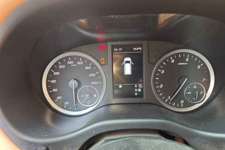 Used Mercedes-Benz Vito 2020 2.0T Elite Version 7 Seats
