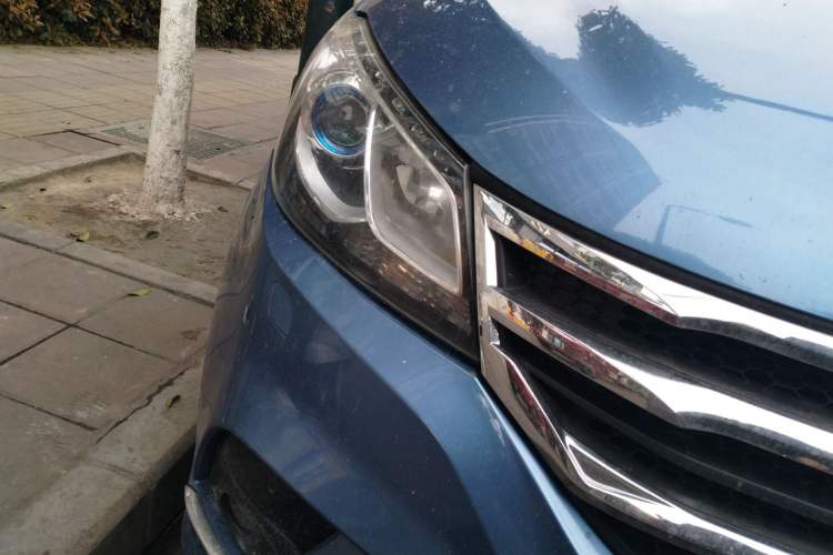 Used SAIC MAXUS G10 2016 2.0T Automatic Luxury Executive Edition
