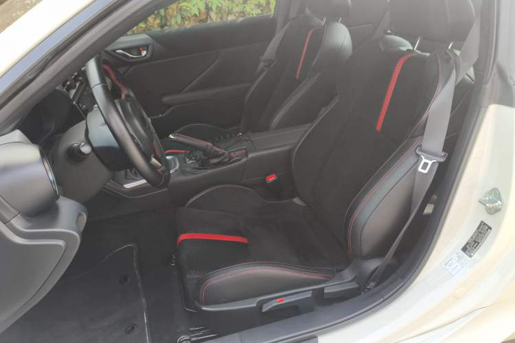 Used Subaru BRZ 2022 2.4L Manual Version
