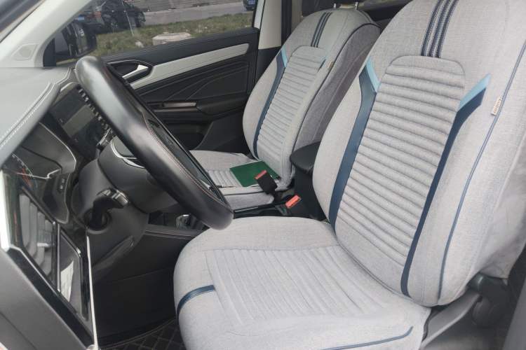 Used Jetta VS5 2022 280TSI Manual Advanced Pro Trim