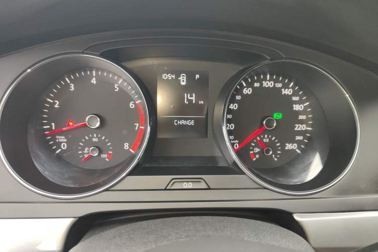 Used Volkswagen Lamando 2017 230TSI DSG Fashion Edition Instrument Cluster