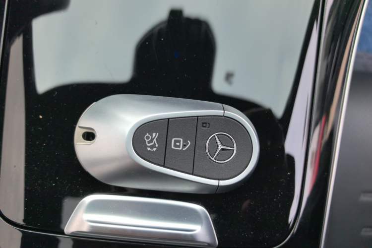 Used Mercedes-Benz C-Class 2023 Revised C 200 L Sport Edition
