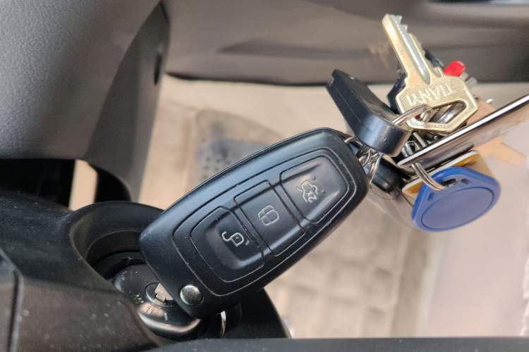 Used Ford Focus 2012 Hatchback 1.6L Automatic Fashion Edition
