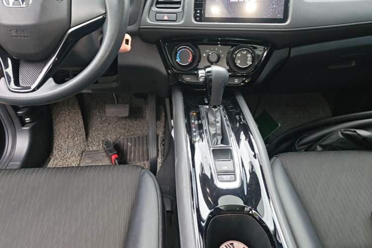 Used Honda Vezel 2020 1.5L CVT Pioneer Edition
