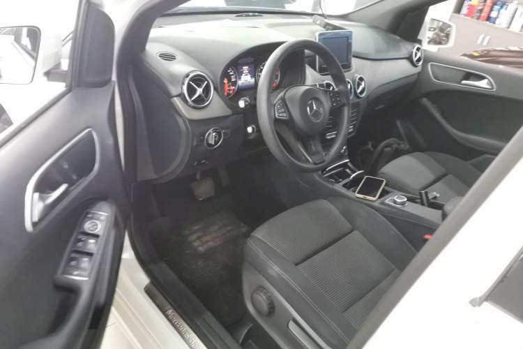 Used Mercedes-Benz B-Class 2016 B 180
