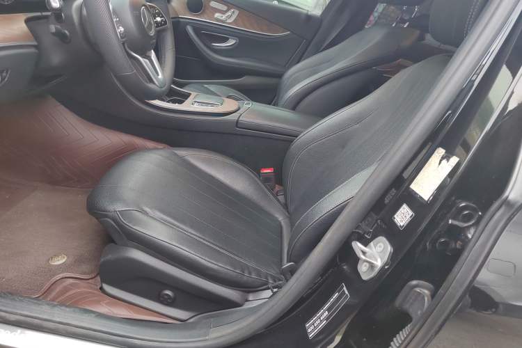 Used Mercedes-Benz E-Class 2019 E 300 L Luxury Model
