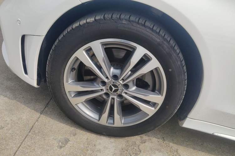 Used Mercedes-Benz C-Class 2019 C 180 L Fashion Edition Sport Version Exterior 4