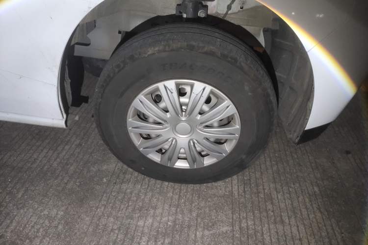 Used JMC E Fushun 2025 Model, Open Window Version, 41.86 kWh, Short Axle, Low-roof
