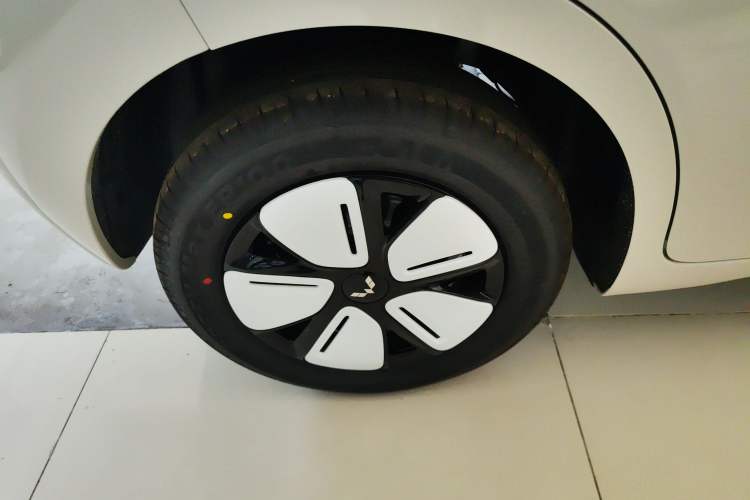 Used Wuling Hongguang MINIEV 2025 Four-Door Version Advanced Edition
