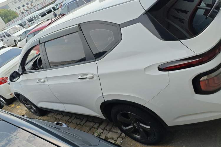 Used Baojun RM-5 2019 1.5T Manual Elite Version with 24-Hour Online Service 7 Seats
