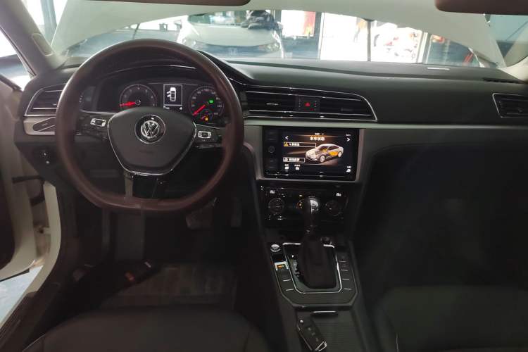 Used Volkswagen Lamando 2019 280TSI DSG Comfort Edition China VI standard
