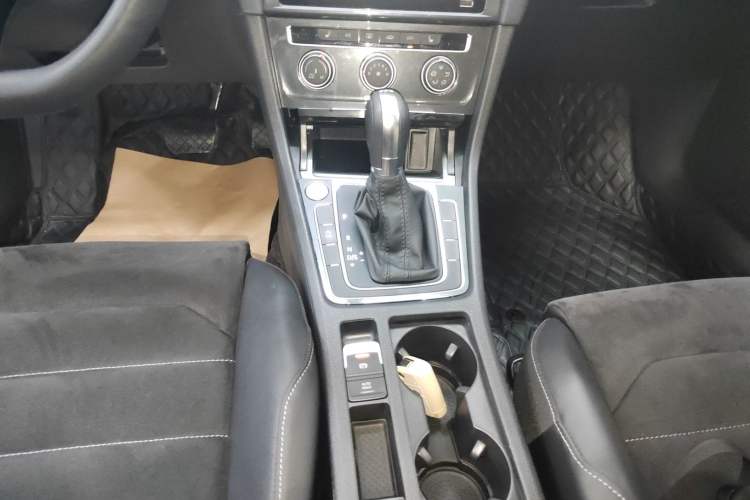 Used Volkswagen Golf 2020 Zhiai Edition 280TSI DSG Luxury Model
