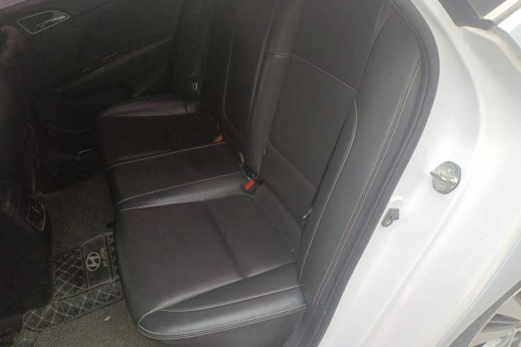 Used Hyundai Mistra 2016 1.6T Automatic Smart GLS