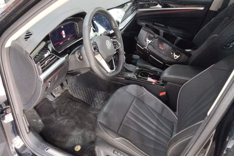 Used Volkswagen Passat 2023 Restyled 330TSI Starry Luxury Edition Left Front Seat