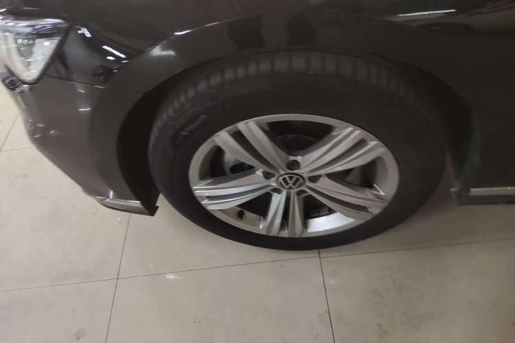 Used Volkswagen Magotan 2025 Zhongxiang Version 280TSI DSG Comfort Edition