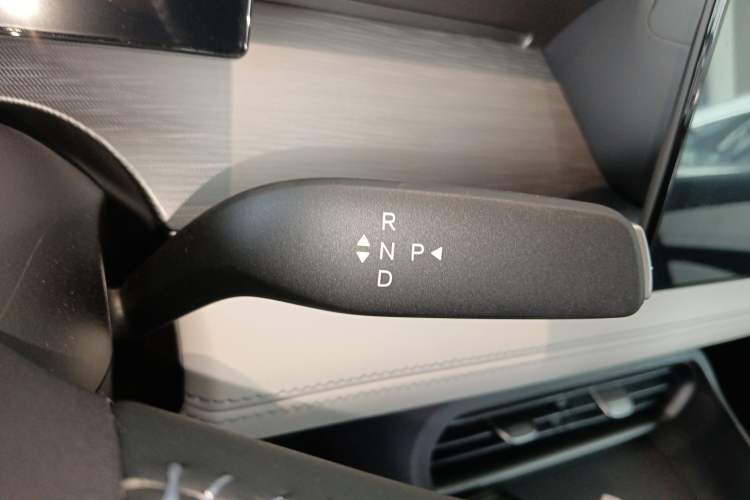 Used BYD Seal 05 DM-i 2026 DM-i 128KM Luxury Edition Gear Lever