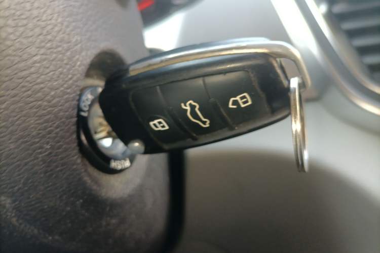 Used JAC Refine M4 2019 Business Series 2.0L Manual - China VI Standard