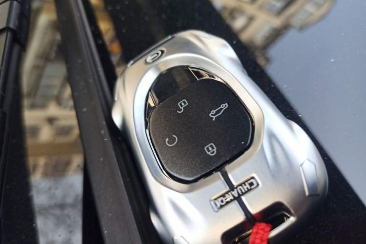 Used GAC Trumpchi GS8 2022 LINGHANG Series 2.0 TGDI Two-Wheel-Drive Luxury Edition (7 Seats) Vehicle Key