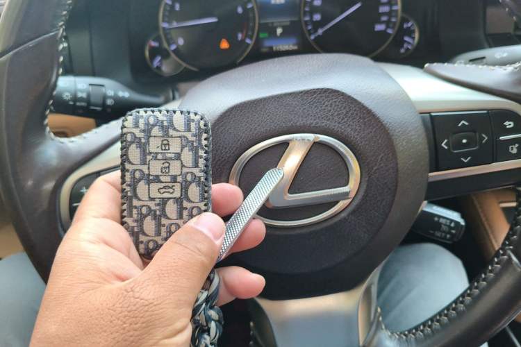 Used Lexus ES 2015 200 Elite Edition Vehicle Key