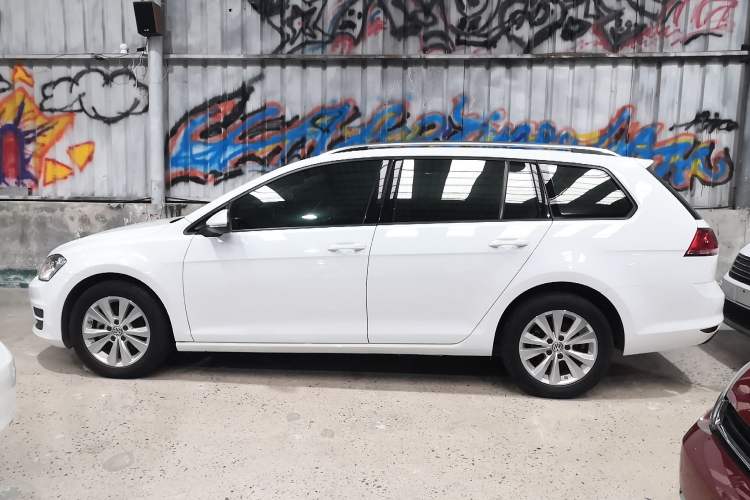 Used Volkswagen Golf 2015 1.4TSI Comfort Travel Edition