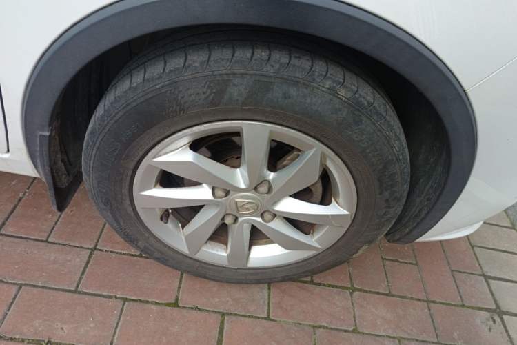 Used Baojun 310W 2017 1.5L Manual Fashion Model China V