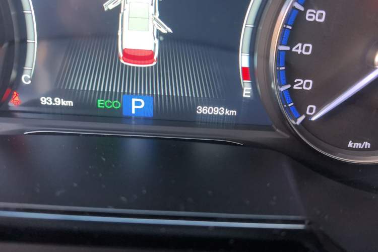 Used GAC Trumpchi GS7 2017 320T Two-Wheel-Drive Luxury Smart Connectivity Model
